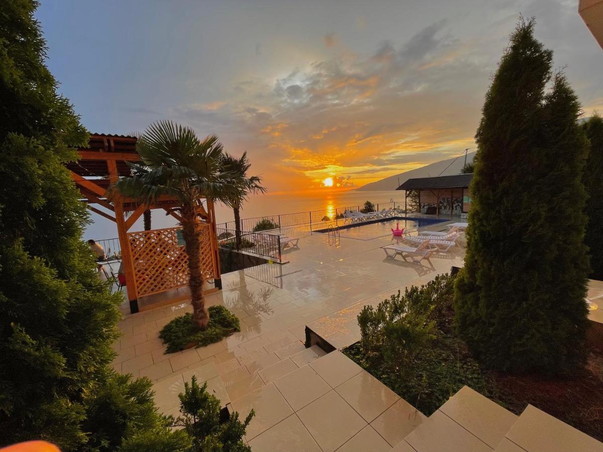 Astan Hotel Gagra Exterior foto